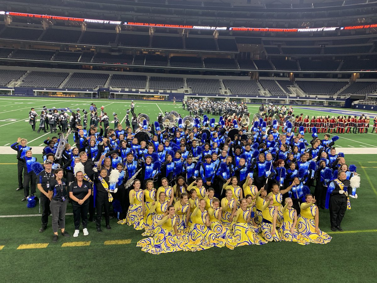 wsisdschools's tweet photo. The @brewerhighwsisd Fightin’ Bear @brewerbands won the Grand Champion trophy at the AT&amp;T Stadium Classic at Cowboys Stadium. The band took 2nd out of 22 bands in the preliminary round, then improved to 1st during finals. Brewer won Best Music, Best Visual and Best Percussion. https://t.co/kaj9B8OIbq