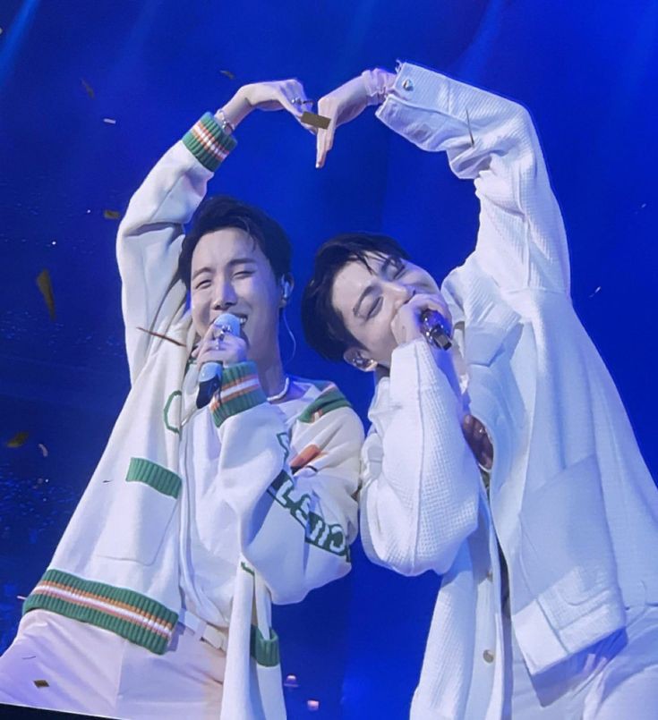 winnttaebear's tweet photo. HOPEKOOK ♡ https://t.co/rzY0RoWTUP