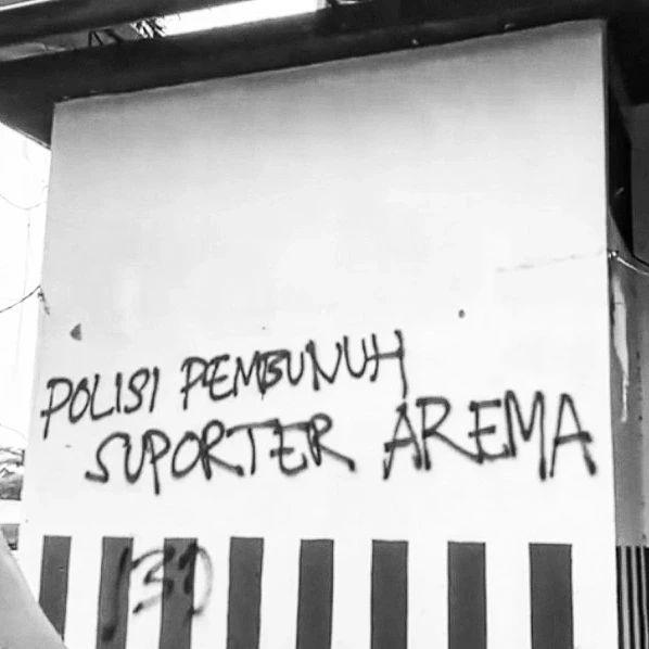 Radical Graffiti tweet media