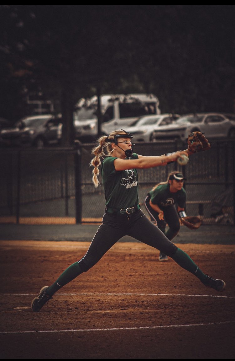 2 of our top performers this fall!@maddiedrerup <a href="/DealAlanna/">Alanna Deal</a>