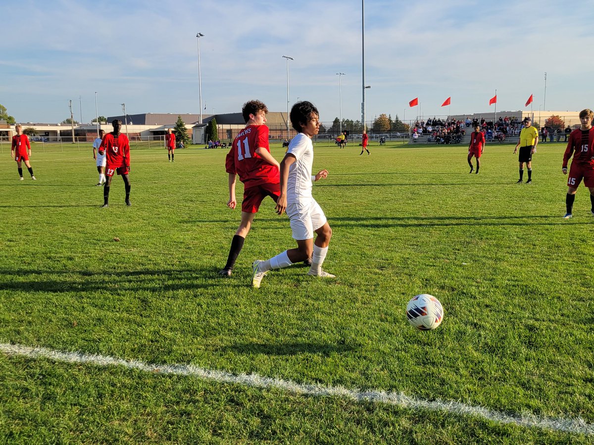 DHSBaronSoccer's tweet photo. Sad end to the season 1-0 to Snider, but so many positives that can't be taken away. We end the season at 14-2 (the 2nd best in program history), NE8 Champs, 10 shutouts (most in program history), and relationships to last a lifetime.

Proud.  Just proud.

#StrongerTogether https://t.co/EEV3zES4Hb