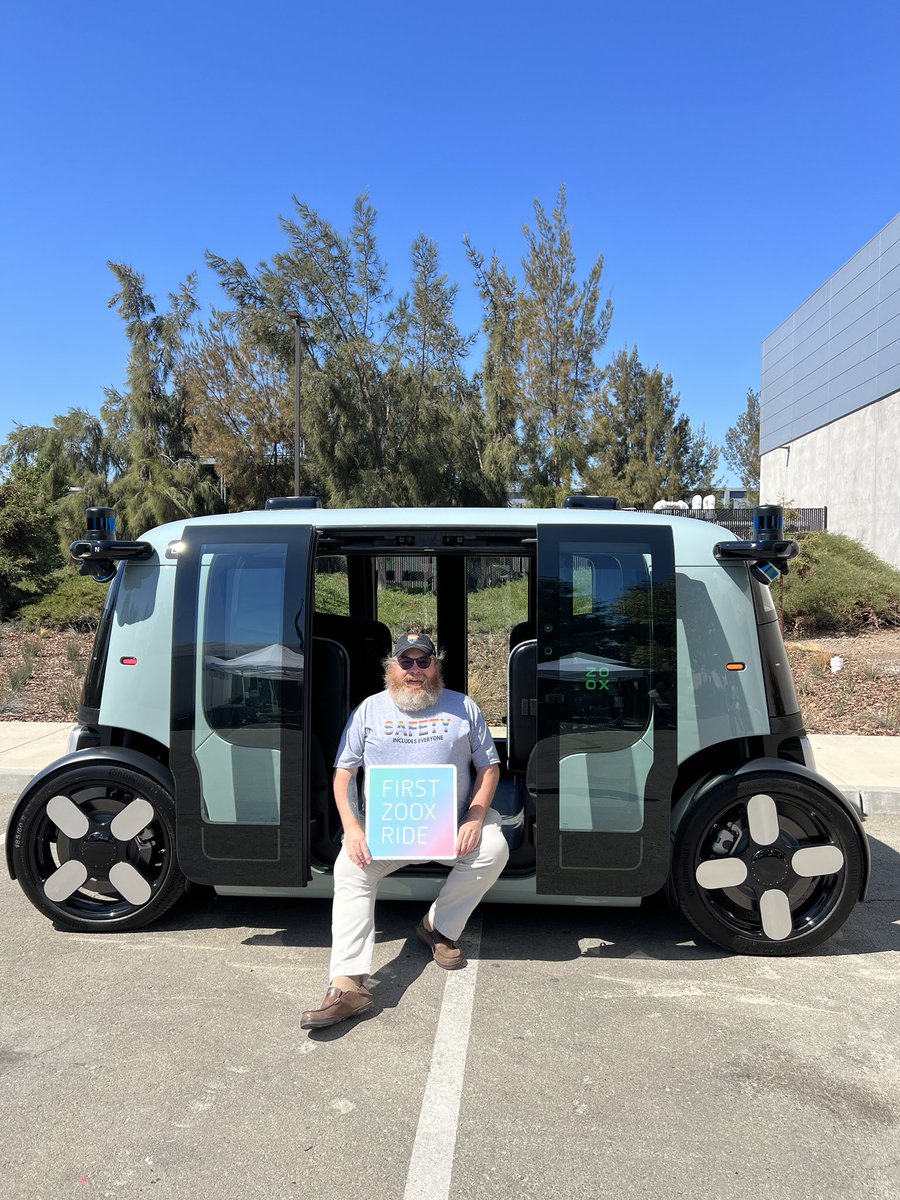 bgeddings's tweet photo. In 35 days I will celebrate my 2 year anniversary with Zoox but today I celebrate #myfirstzooxride!

As my shirt says I ❤️Safety and that passion for safety is one of the things that led me to work with this amazing crew. The future is indeed for riders!!! 
#safety #robitaxi #av https://t.co/Lq4PLW68xl