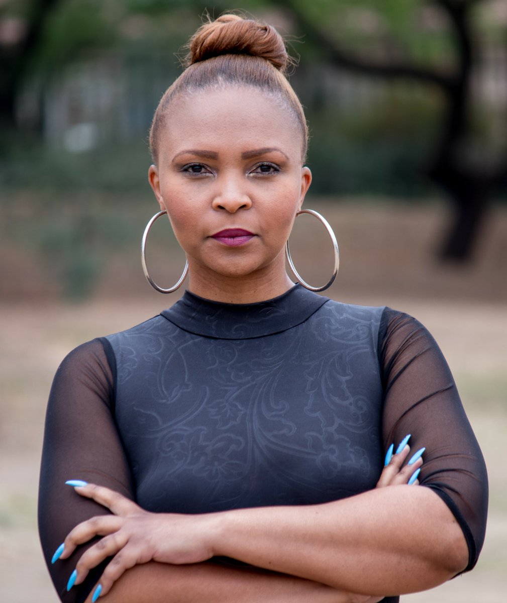 SAfmRadio's tweet photo. NOW Time for #TrendingNews on #SAfmSoundAwake
@FavoredAsa is joined by Adekunle Owolabi @iamkstunt
Today we reflect on:
#WorldTeacherDay @UNICEF
#Zuma
#Ebola
#ElonMusk
#MphoPhalatse #DALeadership
What stories have you been following? Do share... https://t.co/7BUM7bCJQA