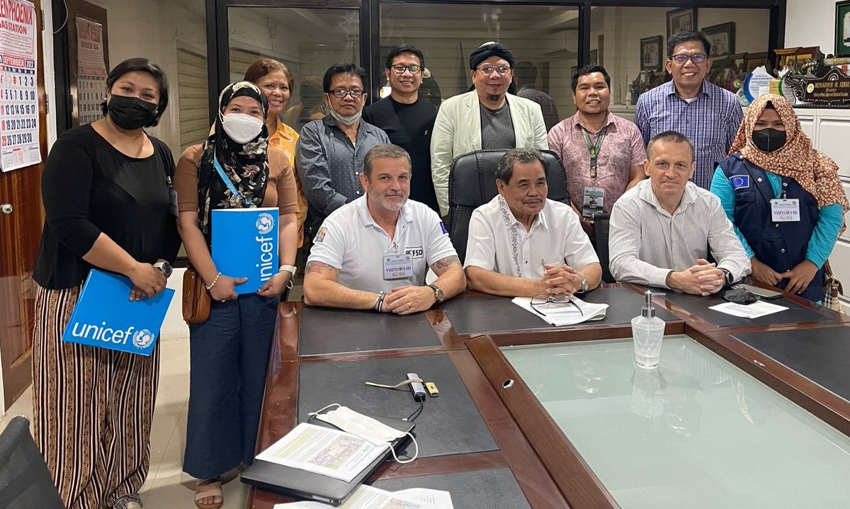 radekrzehak's tweet photo. Unexploded ordinances (#UXO) are real threat to #Children in #BARMM #Mindano. They kill and injure children even many years after armed conflicts. @unicefphils @fsd__ch agreeing details with #BARMM MoE (MBHTE) on expansion of mine risk education (#MRE) to most affected areas https://t.co/cvg63YIr5S