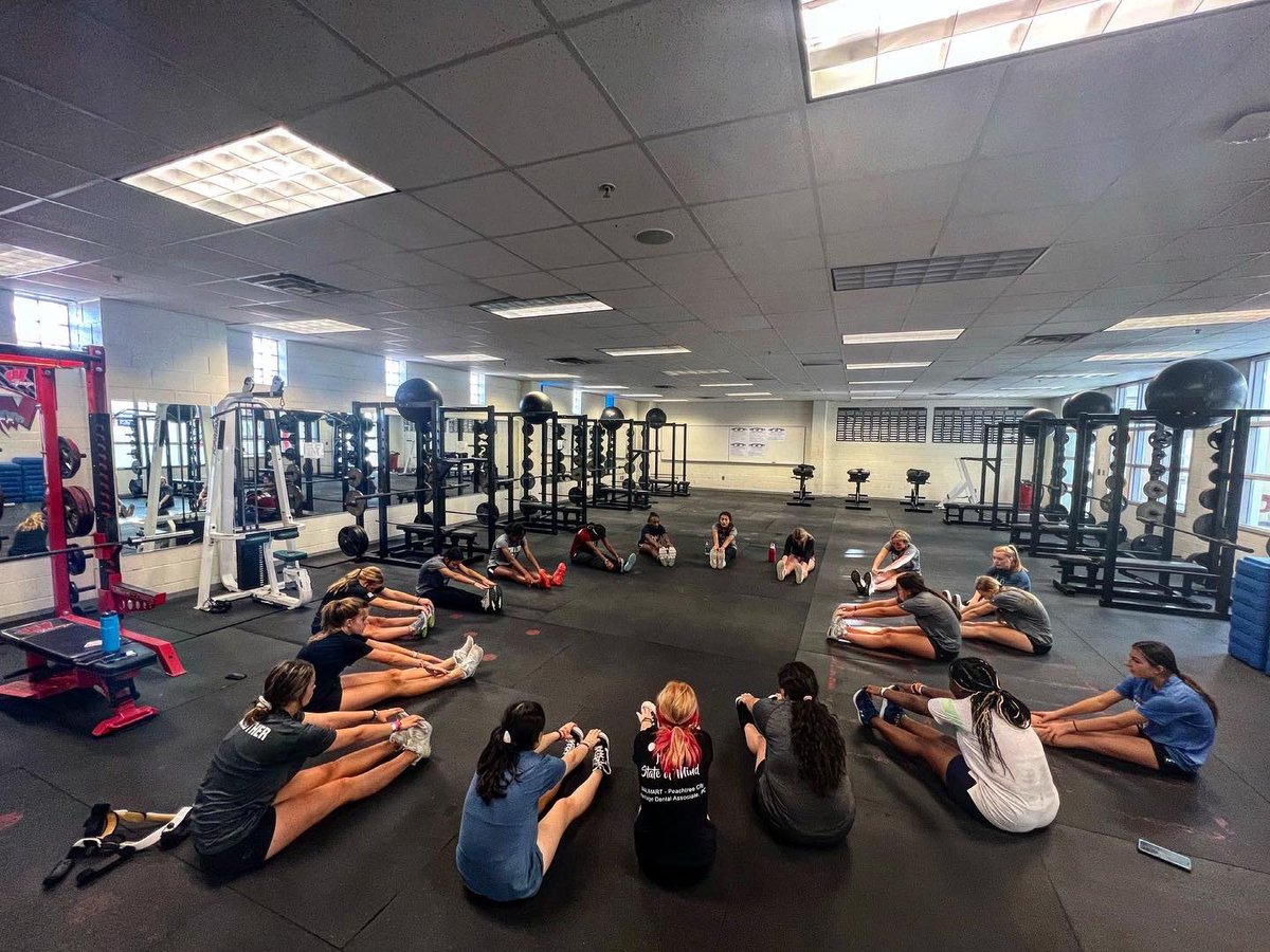 GirlsWHSSoccer's tweet photo. Week 2 in the books. These ladies aren’t hiding from the hard work. They’re lunging into what it takes and pushing to get a little better every day. #GoCats #WeCARE #AllAboutTheW https://t.co/gNxEKyowU1