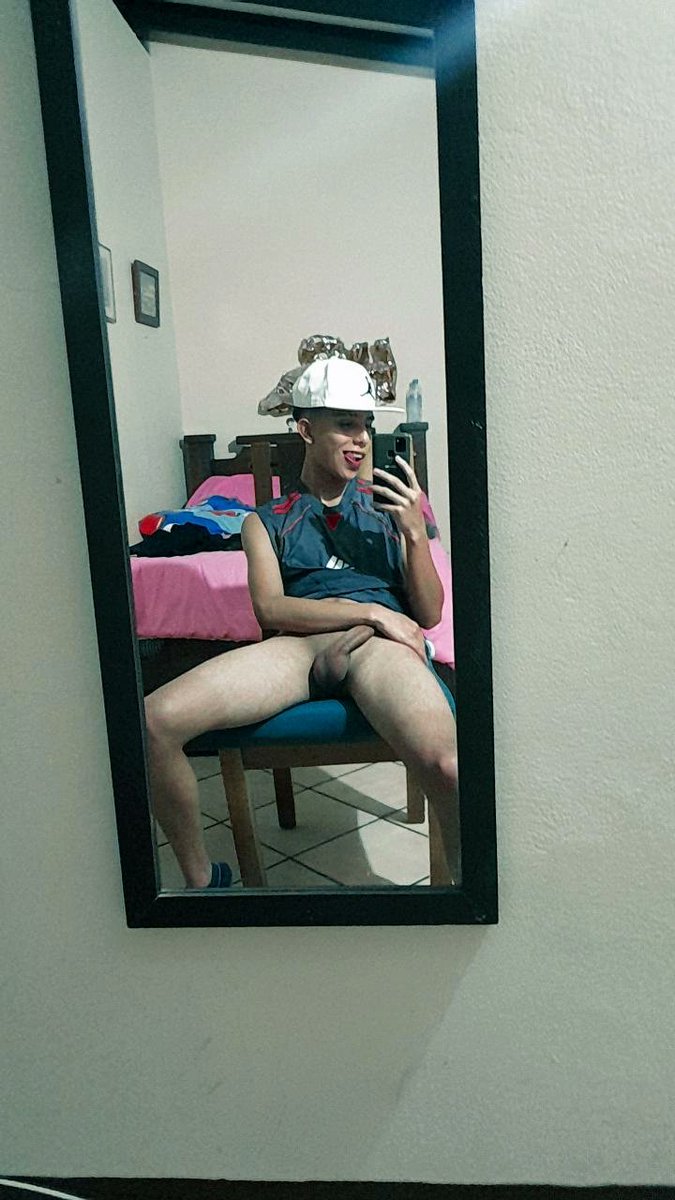 kcn__2's tweet photo. Así porque ya cumplí 18 🔞 
Rt y te mando algo al Dm https://t.co/vYvKZz58WG
