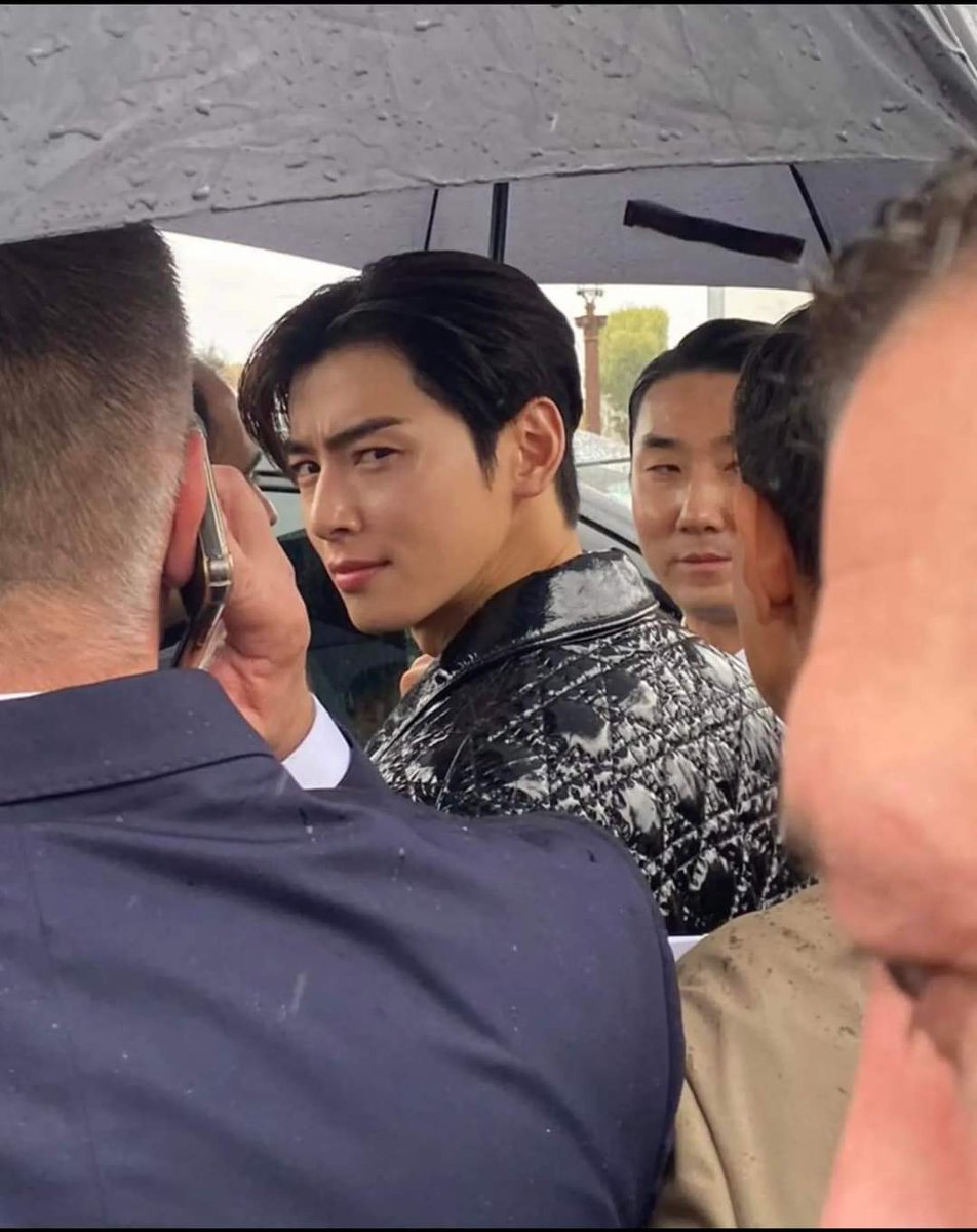 corazon_asia's tweet photo. Yo me encuentro a EunWoo: Saranghe Oppa, añonjaseyo, kansamida, eres el amor de mi vida, por ti le hecho ganas a la escuela. 😭🫶🏻🫰🏻🥺🥺😭😭🫶🏻💜😍🫰🏻

Eun Woo: 

.
.
.
.
.

Serenity 🌙
#kdramas #EUNWOO https://t.co/hrYf6FoUMN