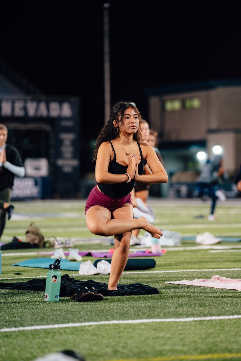 NevadaWolfPack's tweet photo. yoga in mackay >

#PackMentality // #MentalHealthMatters https://t.co/rIybzqgBvI