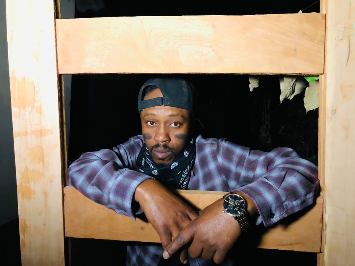 LordCable's tweet photo. Oh ,I also have an announcement... The Frontline album is dropping on the 29th of this month. https://t.co/4CsauUOh2Z