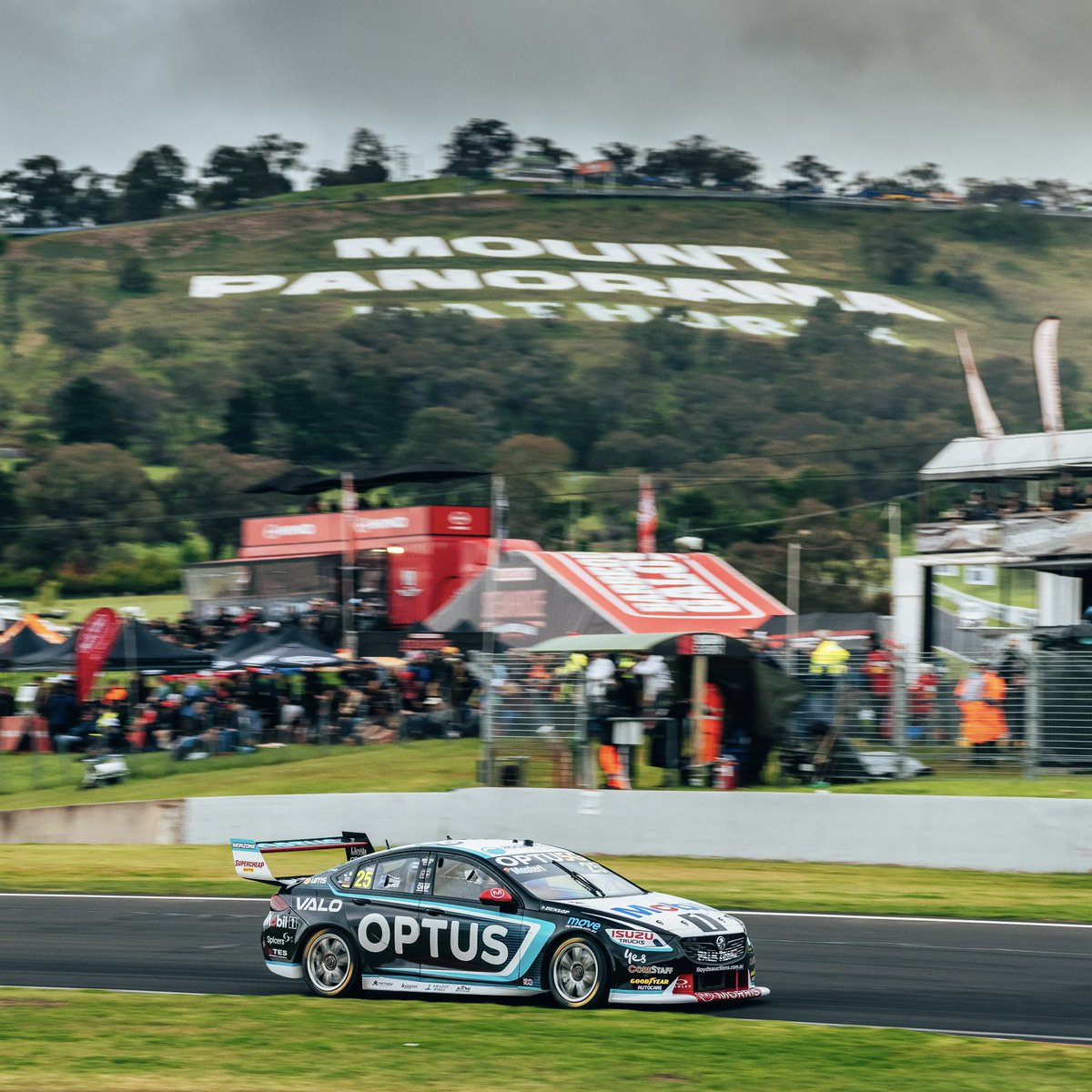 Ooff - feels good to be back! 🏔️ Getting the #25 <a href="/Mobil1_Aus/">Mobil 1 Performance</a> <a href="/Optus/">Optus</a> 🚀 ready to race! Your turn <a href="/FabianCoulthard/">Fabian Coulthard</a> 🔑