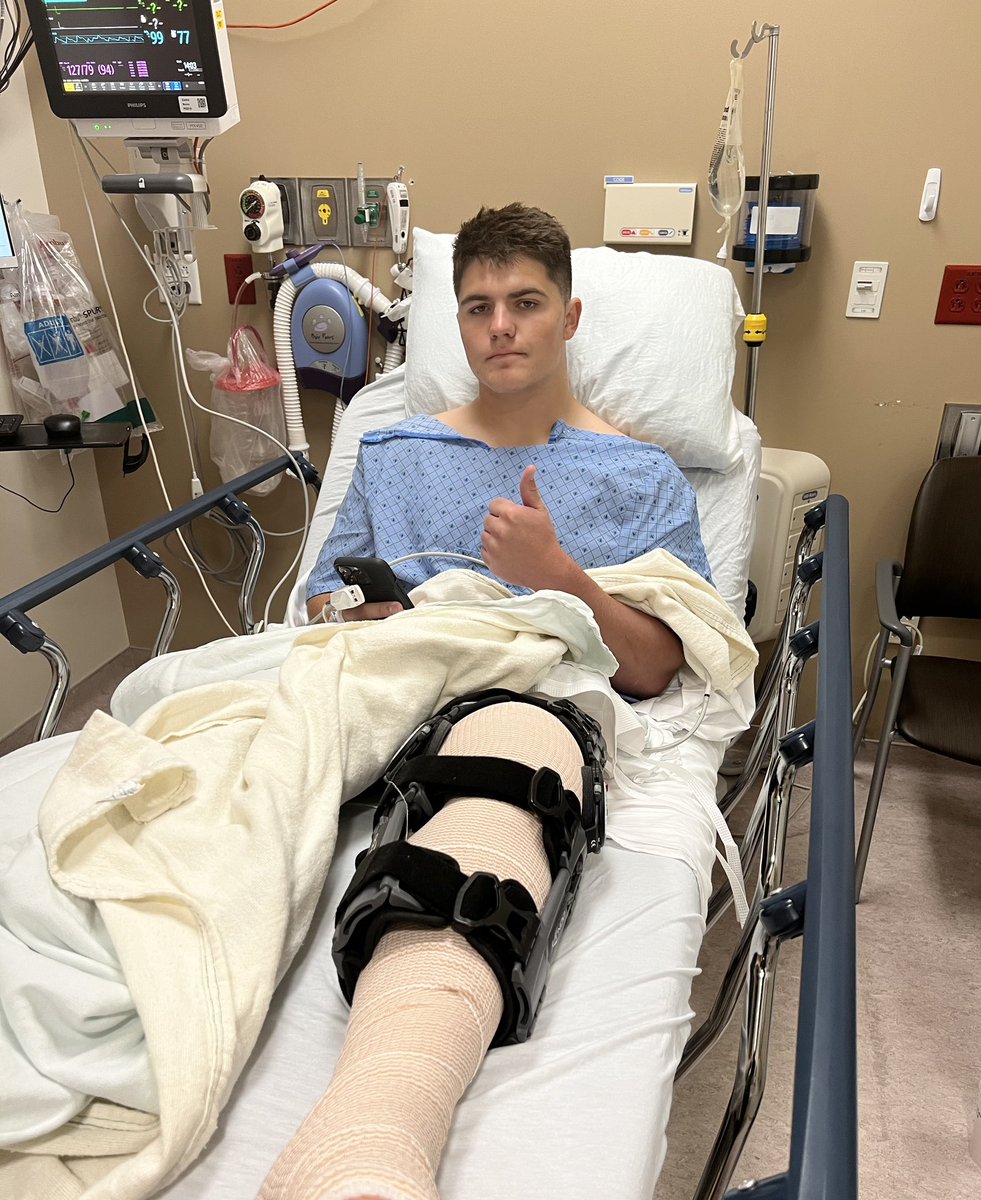GarrisonS57's tweet photo. Successfull acl reconstruction , sad way to end my senior season. I’d like to thank my coaches and teammates for a great season that I had! I’ll be back stronger! Only up from here!📈 https://t.co/NslfIGBoPq