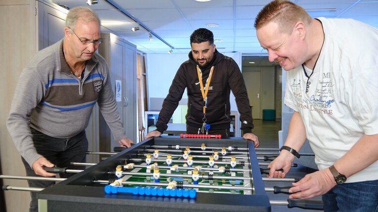 Werk jij graag met mensen met een (licht) verstandelijke beperking? ▶️ bit.ly/3BY7LzQ. als persoonlijk begeleider voor locatie van Aalstlaan in Zoetermeer. #vacature #werkenbijmiddin #zoetermeer #persoonlijkbegeleider #middin #gehandicaptenzorg #mbo4 #Zoetermeer