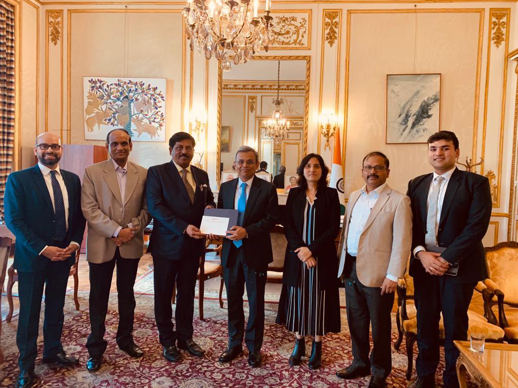 Pleasure to meet Karnataka large and medium enterprises minister @NiraniMurugesh and his delegation during roadshow in Paris. Strong French industry presence in Karnataka. Remains a preferred destination. Great interest in the Bengaluru Global Investor Meet in November.