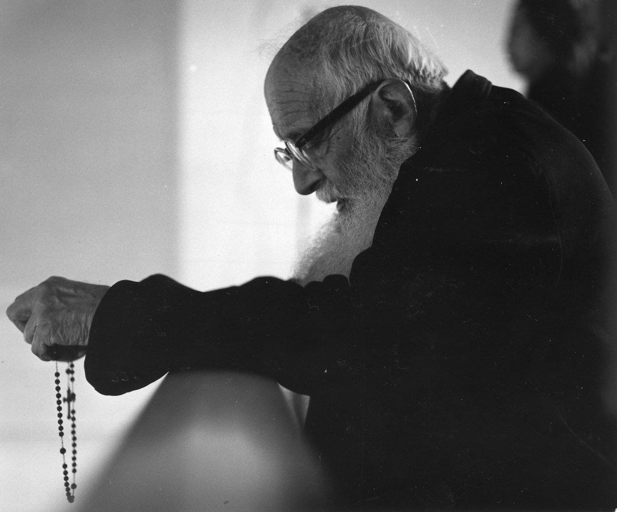 infoANS_IT's tweet image. Il 6 ottobre ricordiamo il #DiesNatalis del Venerabile Vincenzo #Cimatti

Nel 1925 Don Rinaldi, lo inviò come capogruppo a fondare la missione e l'opera salesiana in Giappone. Vi lavorerà 40 anni, conquistando il cuore dei giapponesi con la sua finezza e il suo talento artistico