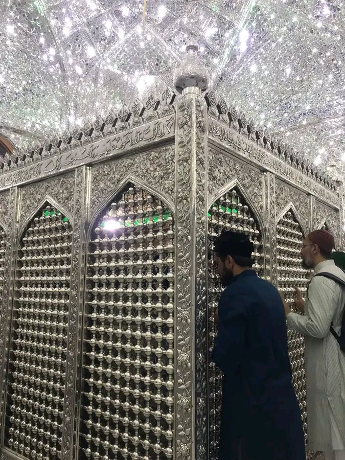 kanpur_aimim's tweet photo. #Aimim Chief Barrister @asadowaisi  Sahab  At Darbar - E- Gouse- E Azam Dastagir R.A In Bagdad Iraq. 

#subhanallah #mashaallah #Alhamdulillah https://t.co/ExQIg5g8C1