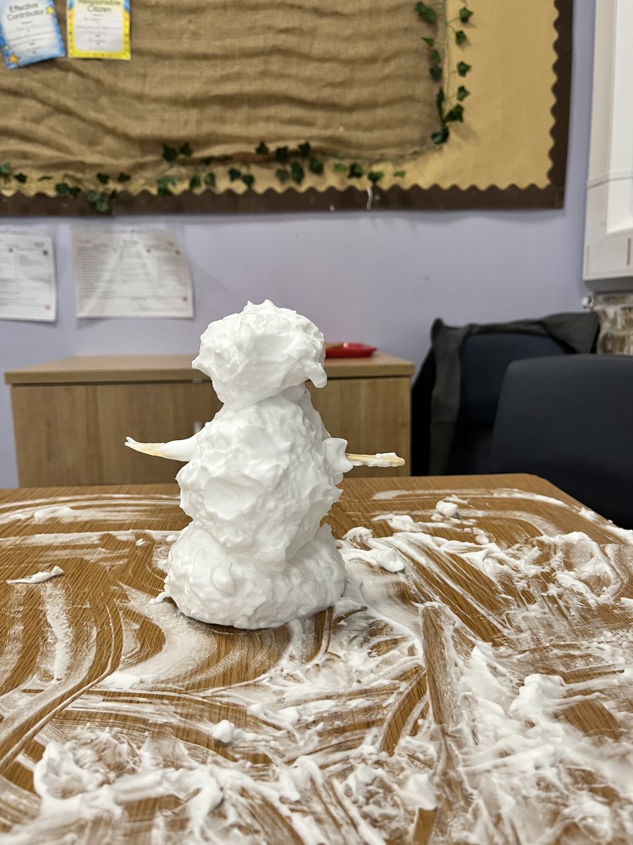 Class4CSC's tweet photo. Lovely foam snowman today. @wlconnolly https://t.co/GVobwu8B1X