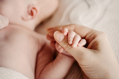 Inserm's tweet photo. En mars 2021, 𝟭𝟮 𝟳𝟮𝟯 𝗺𝗲̀𝗿𝗲𝘀 ont été interrogées sur leur #santé et celle de leurs nouveau-nés, leur #grossesse et #accouchement. 𝟲𝗲 𝗘𝗻𝗾𝘂𝗲̂𝘁𝗲 𝗻𝗮𝘁𝗶𝗼𝗻𝗮𝗹𝗲 𝗽𝗲́𝗿𝗶𝗻𝗮𝘁𝗮𝗹𝗲 : les résultats sont en ligne #ENP2021

Pour en savoir➕https://t.co/F8soe5EgO2 https://t.co/arPOvuRYB1