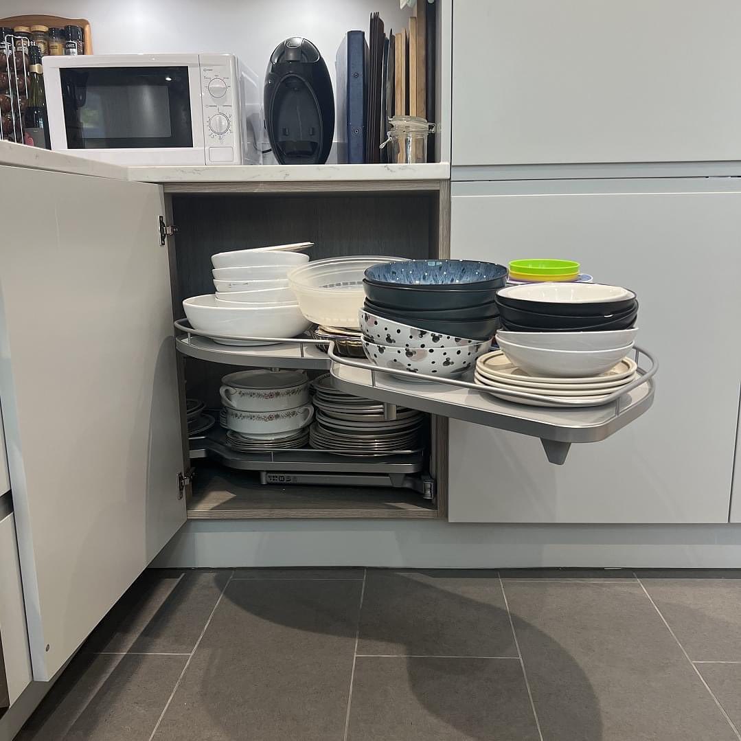 Kensingtonscott's tweet photo. Another one of our recent projects, with an elegant handleless finish 😍 Start planning your dream home kitchen with Kensington Scott today. https://t.co/oBcs8k4VHj