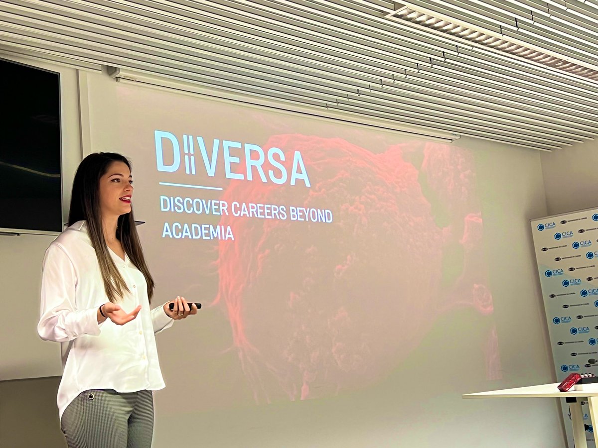 Brilliant Abi Vázquez explaining her career from academia to industry <a href="/DIVERSATechnlgs/">DIVERSA Technologies</a> <a href="/idis_research/">Instituto de Invest. Sanitaria de Santiago (IDIS)</a> <a href="/mfuentefreire/">Maria de la Fuente</a> 

<a href="/ScienceXpress/">ScienceXpression</a> #ScienceXpression2022
