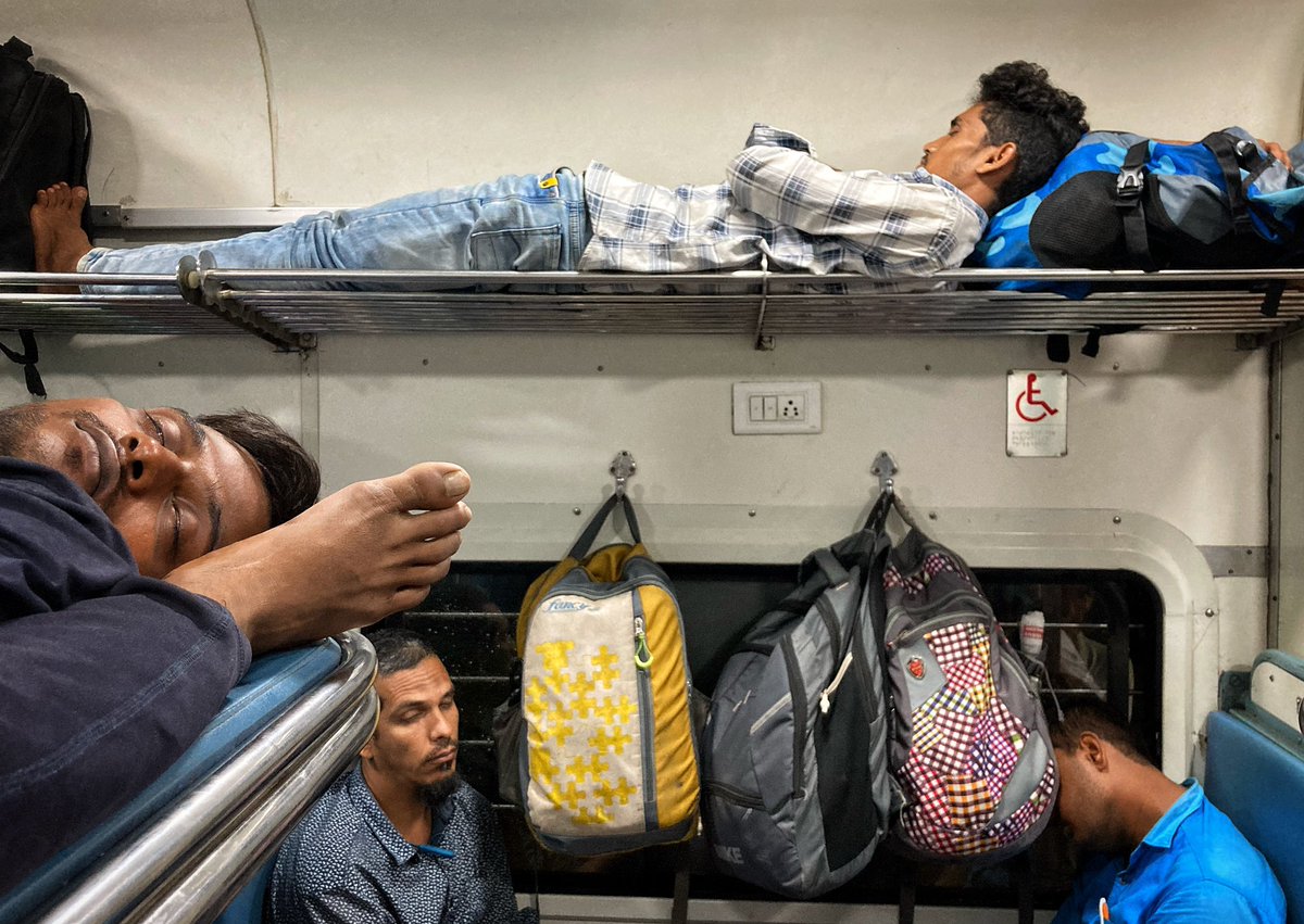 ShanthkumarSl's tweet photo. Rest on the train

#train #journey #life #generalcompartment #humanity #poor #humanbeing #suffrering #adjustment #life #dailylifeindia #incredibleindia #generalcoach #trainphotography #photojournalism #lifeonthego #sleeping #nap #travelphotography #traveldairies #traintravel https://t.co/CJq5zMqYx4