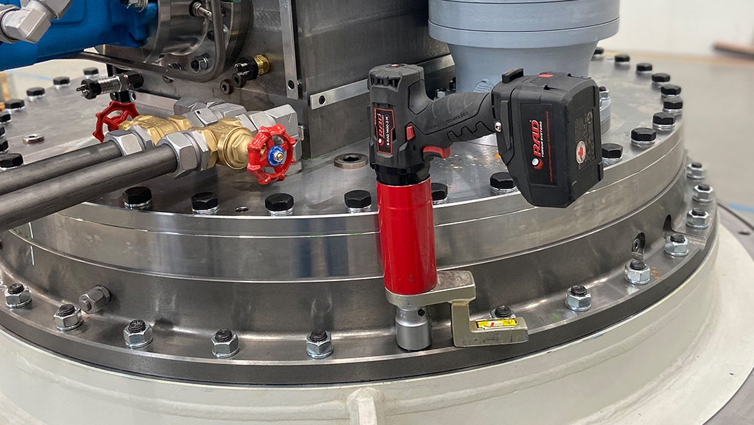 ProtecItaly's tweet photo. The B-RAD BL Select battery series torque wrenches from @RADTorque offer high torque outputs up to 7000 Nm and incorporates a torque display with precise torque settings feature. https://t.co/JD5QgdHSkk #protecsrl #protecitaly #RAD #battery #torquewrenches https://t.co/M2U0QU8Iyy