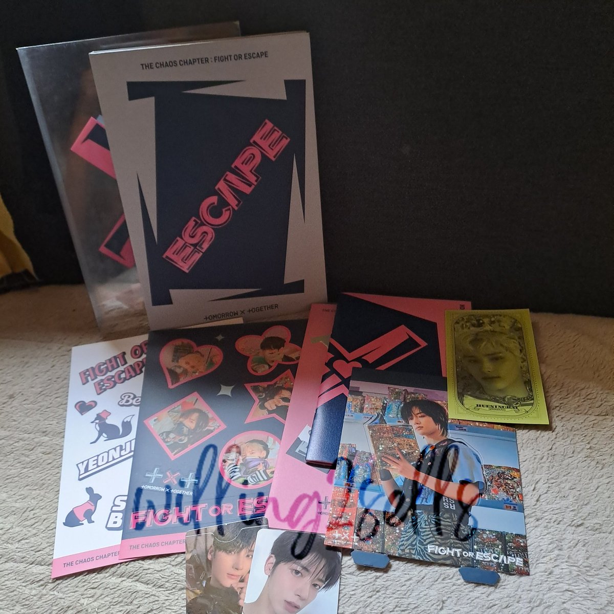 willing2sells's tweet photo. ꒰ wts lfb txt album ph ; palugi sale ꒱ 

fight or escape unsealed album 80% complete inclusion + m2tc tyunning pcs
⤷ 450 + pf + sf.
⤷ hueningkai condi. below

• reply to claim !
• read carrd https://t.co/hupLejZcvr https://t.co/RJGShEr8xp