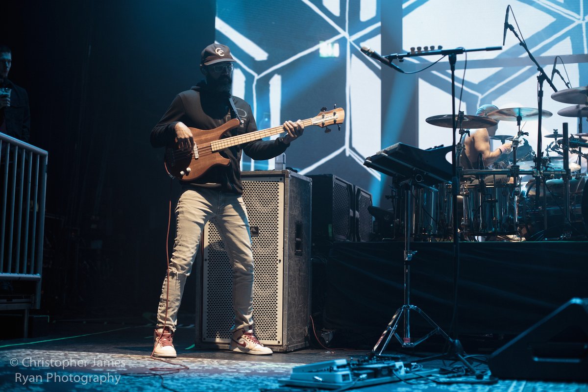 RAM_zine's tweet photo. Some epic shots of @IncubusBand bringing their funky psychedelic rock weirdness to the @O2ApolloManc. 
📸 - @ChrisRyanPhotos 
#RAMzine #USA #Rock #Gigs #LiveGallery https://t.co/Bgivjiwih4
