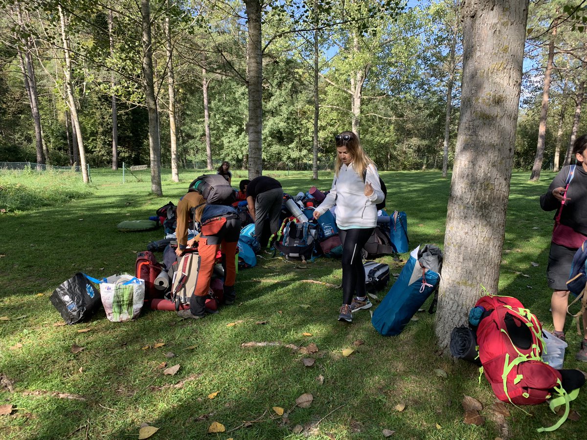 CourGemma's tweet photo. Ja som amb 2ESO @INS_Pla_Marcell al càmping Pirinenc i anem a passar el dia al Parc d’aventura Estiula Aventura! En tenim moltes ganes! Som-hi! https://t.co/I0qs5L30NC