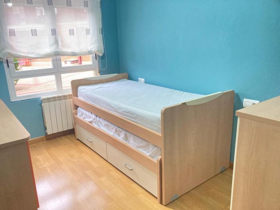 InmoCoaching's tweet image. Se vende piso en Villaobispo de 76 metros. Tiene 2 dormitorios, 2 baños, cocina amueblada con electrodomésticos y salón. Con ascensor. Plaza de garaje y trastero ---&amp;gt; inmocoachingleon.com/htmlphp/propin…