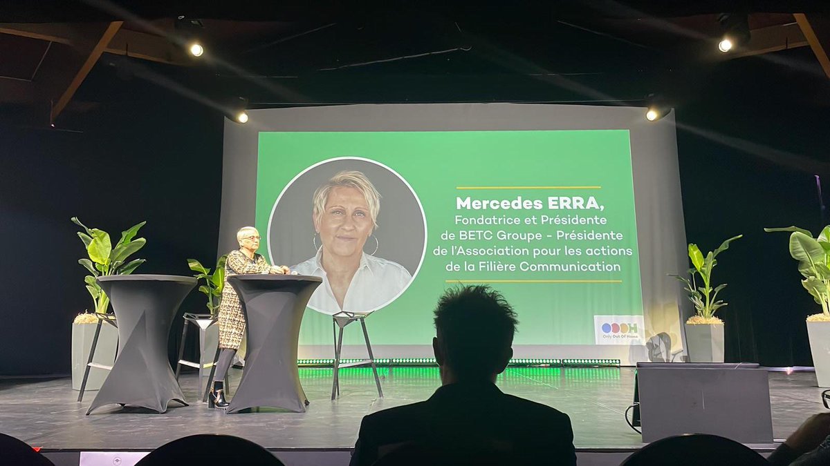 Arrivée de Mercedes ERRA, pour notre première séquence : C'est quoi la communication responsable ? 
#mediaresponsable #rencontredelaffichage #evenement #affichageexterieur