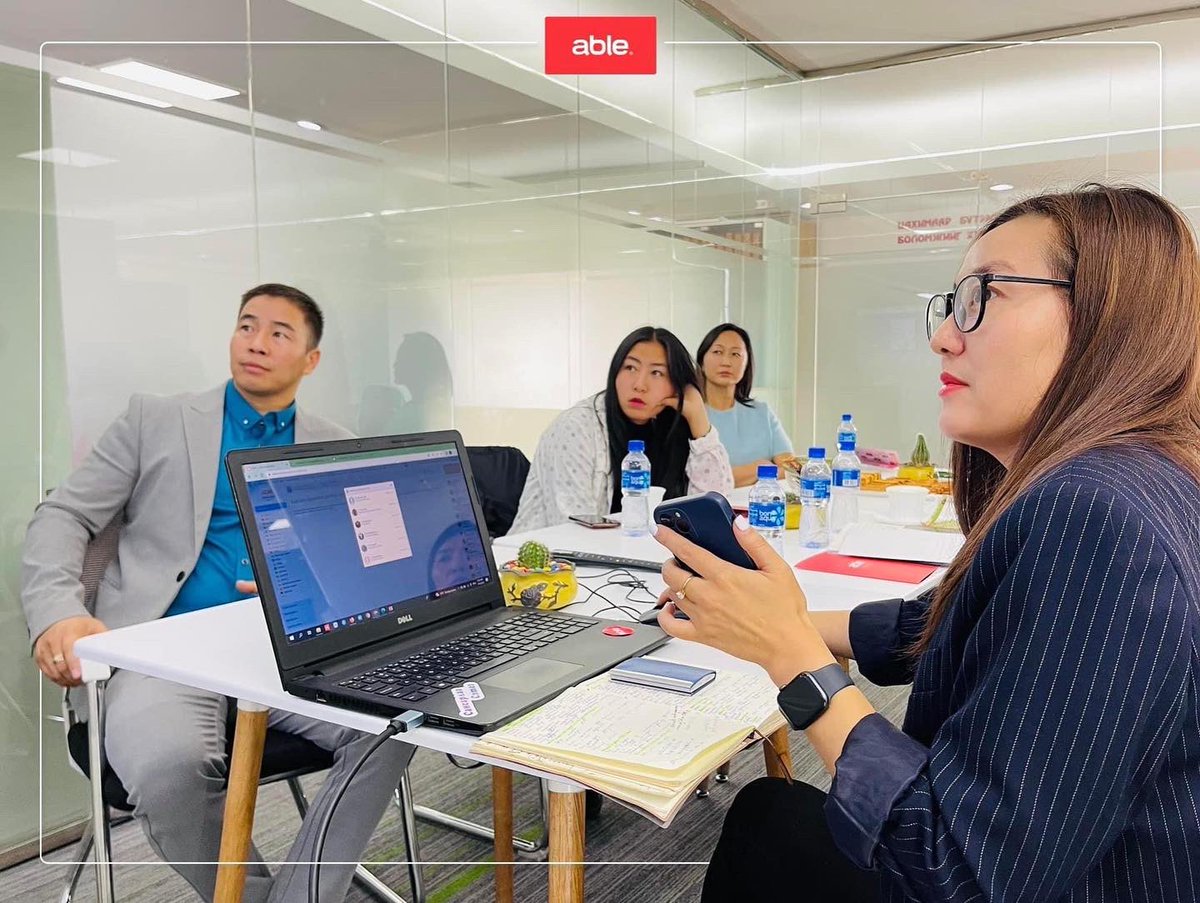 able_soft's tweet image. Цаасыг халж цахимаар бүтээлч ажиллах боломжийг эрэлхийлсэн компаниуд Пүрэв гариг бүрийн өглөө 08:00 цагаас зохион байгуулагдаж байгаа  #ABLE системийн танилцуулах уулзалтад ирж мэдээлэл авлаа. 
Дараа долоо хоногийн өглөөний эртэч уулзалт маань 10.13нд ⏰ 8:00 цагт болно.
