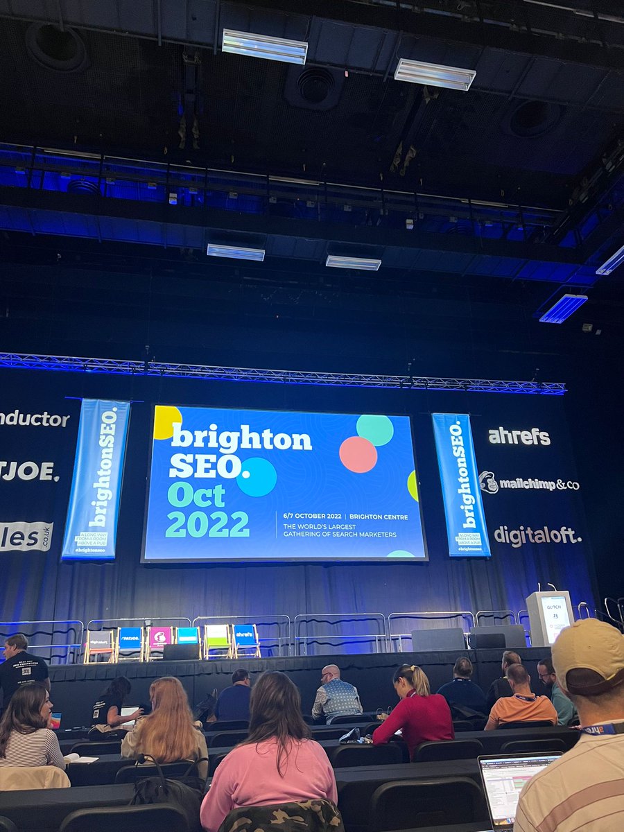 Sam is going live shortly! 

You have 5️⃣ minutes to make it to his talk. Run over to Auditorium 1 and grab a good seat. #Quick! 💪  

#BrightonSEO #Content #BrightonSEO2022 #ContentManagement