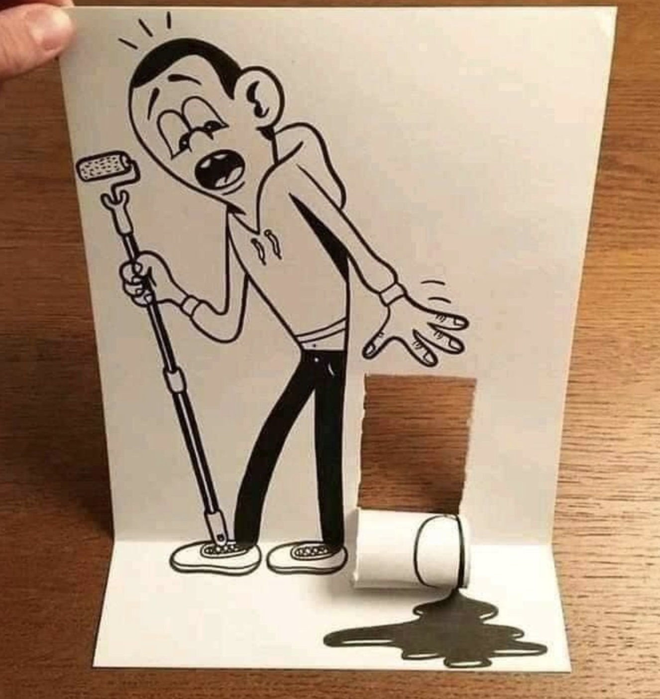 Рисовать маркером на бумаге