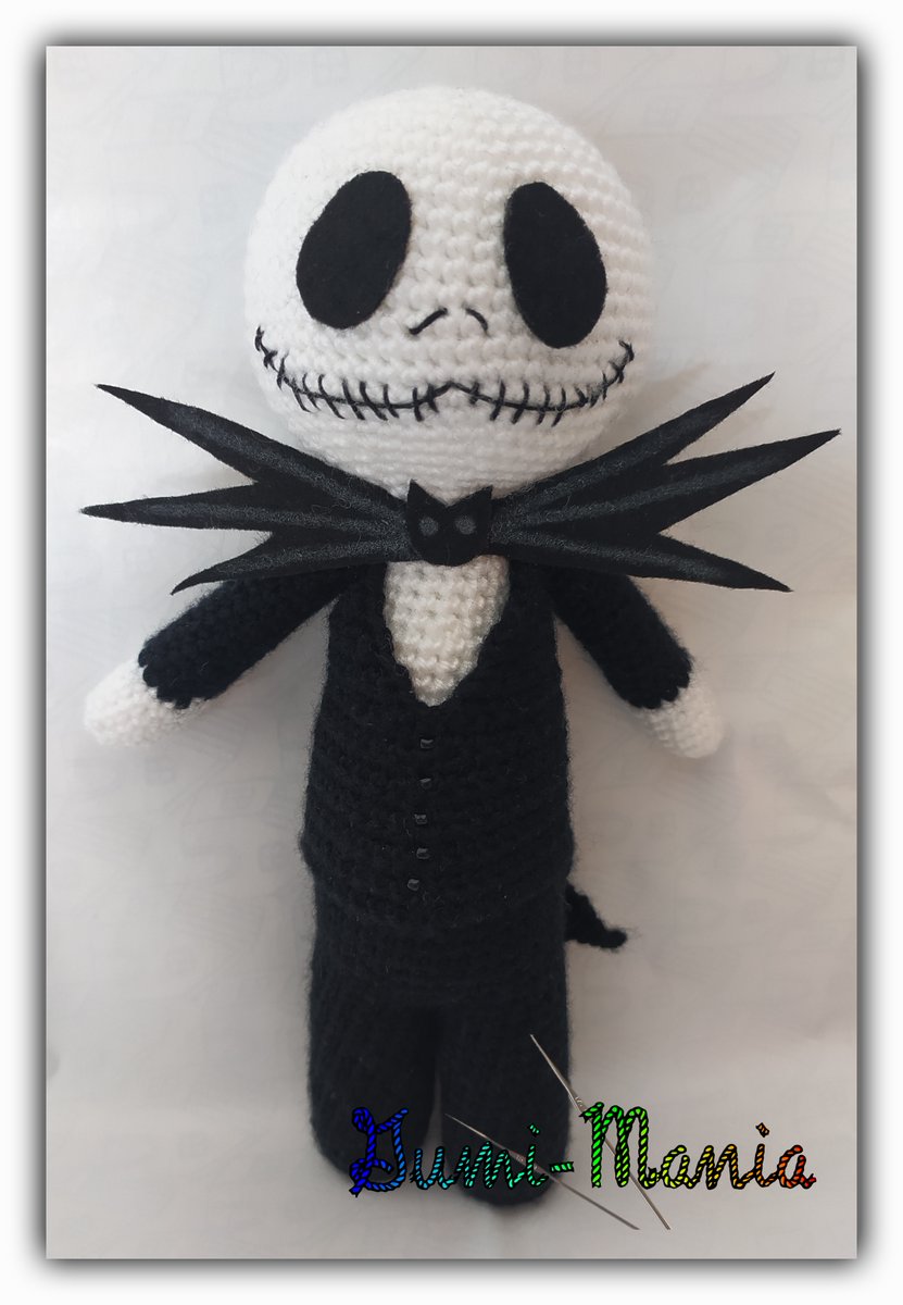 Gumis_mania's tweet photo. Otro #encargo que me encantó hacer. un #Jackesqueleton de 20 cm. y es que todo lo de #pesadillaantesdenavidad siempre gusta. Viajó con su cajita personalizada.
.
#GuMi_MaNíA #gumis_manía #Gumi_manía #patronpropio #timburton #Jackskellington #timburtonfilms https://t.co/bFg7cVTsvw