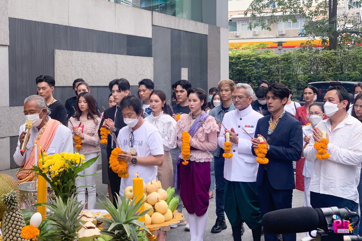 PRSocietyNews's tweet photo. ช่องวัน 31 นำทีมนักแสดง บวงสรวงละคร #มณีพิศวาส เตรียมลงจอให้ชมกันเร็ว ๆ นี้ https://t.co/neKuJlxa7x