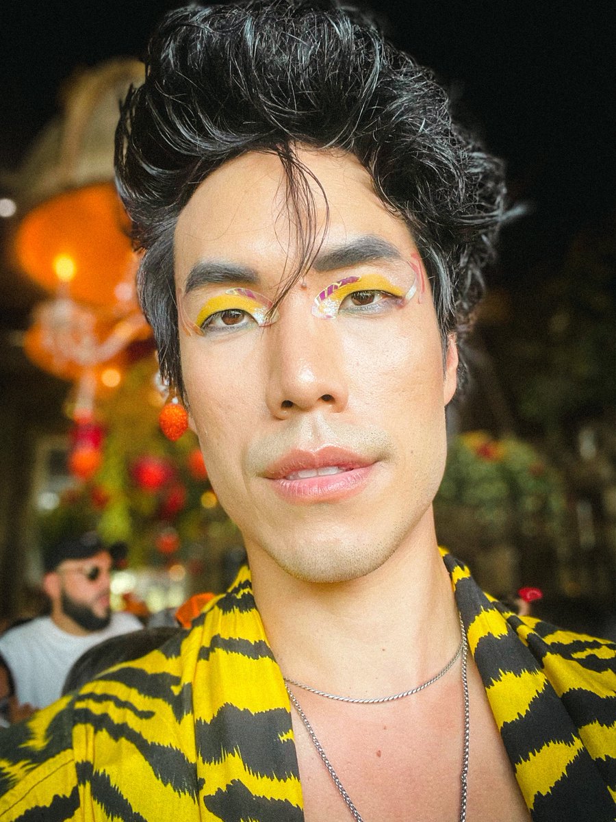 EugeneLeeYang tweet picture