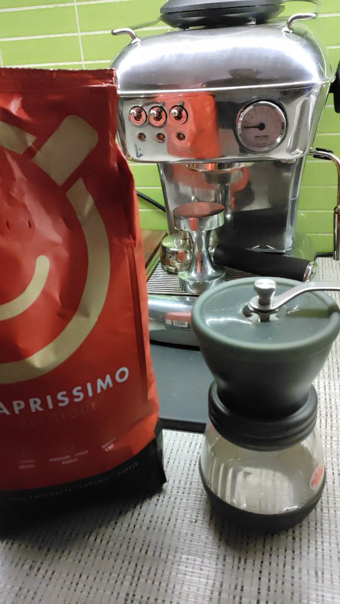 Tällä kolmiyhteydellä synköhkö syysaamu käyntiin. Millä sie käynnistä synkän syysaamun.
<a href="/EnbuskaLaura/">Laura Enbuska-Mäki</a> <a href="/Kiili/">Markus Kiili 🌻🇫🇮🇪🇺🇺🇦</a> <a href="/KylaKaisa/">Kaisa Kylä-Kaila</a> <a href="/MariaHuhmarnie1/">Maria Huhmarniemi 🐟 She/ Her</a> <a href="/lasse_laitinen/">Lasse Laitinen</a>