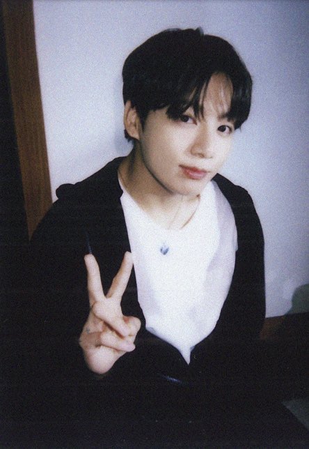 jeonIves's tweet image. that was on the same day 🥹