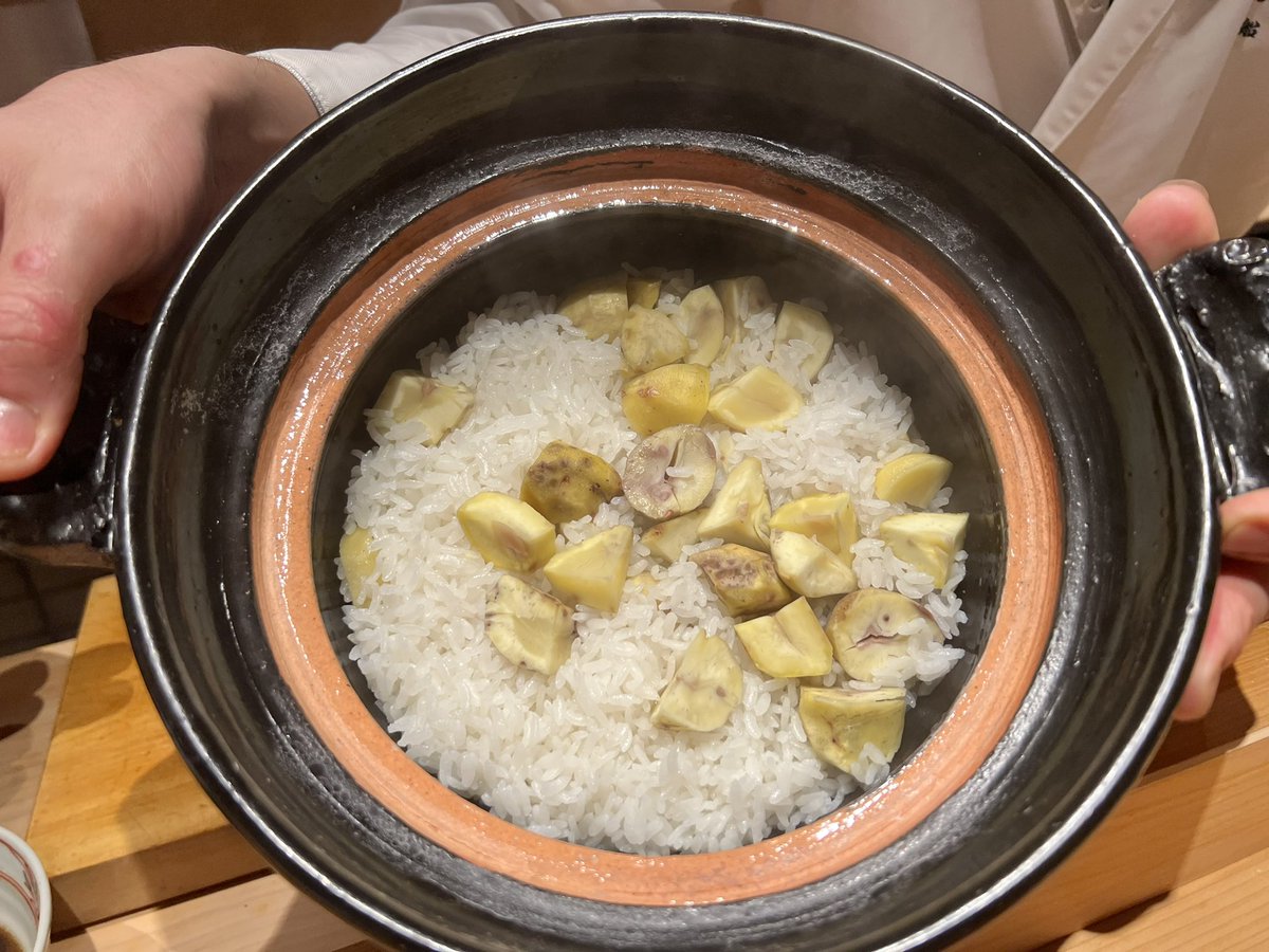 GOLDFXchainEA's tweet photo. いつかのお食事✨
食べてる間も食事代稼いでくれるの💰

#EA #FX #自動売買 #バイナリー #BO #副業 #投資 #GOLD #ドル円 #ポン円 #ChainGOLD #SpyderGOLD #安定型 #高収入 https://t.co/PN2OBpJhpK