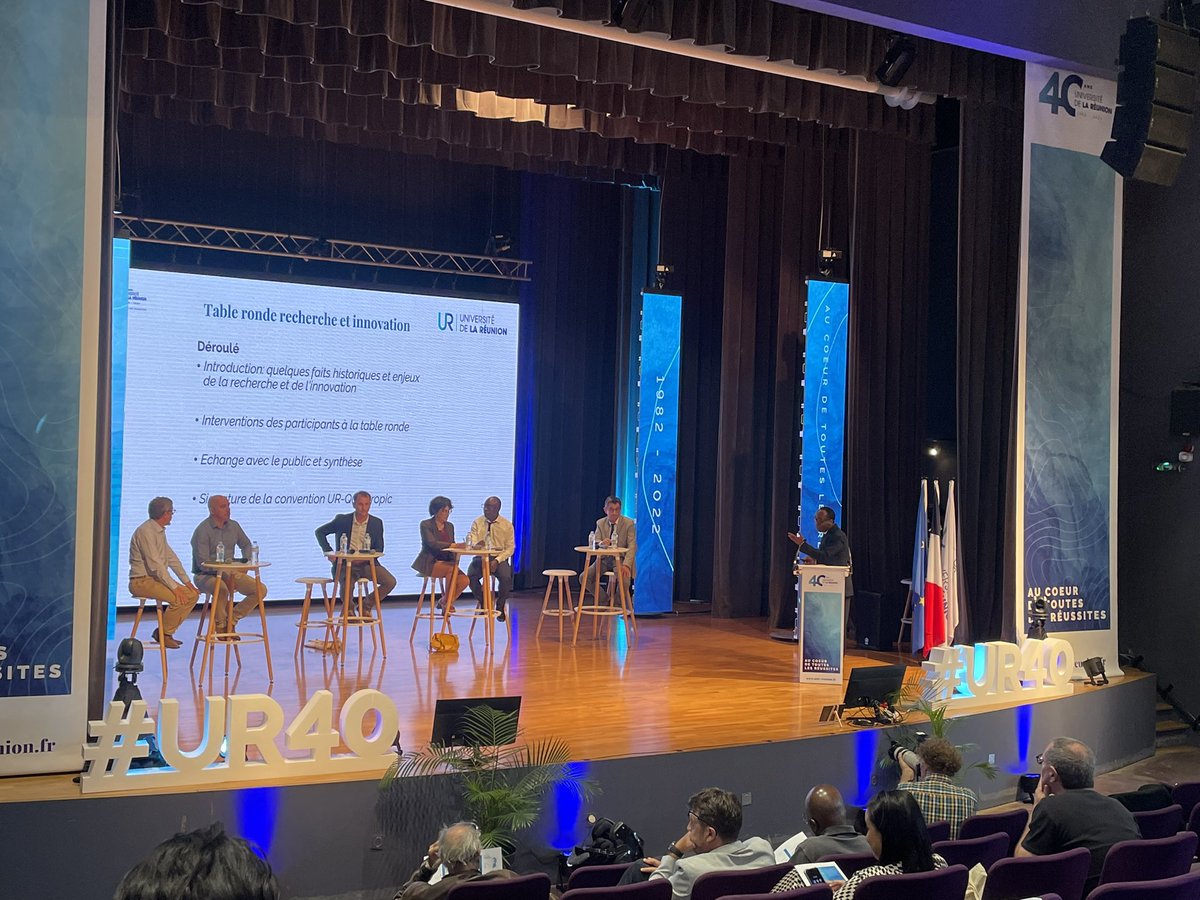 ValereLEE's tweet photo. Table ronde « les universités : 1ere force de recherche et d’innovation sur les territoires » dans le cadre du colloque « université et transitions » #ur40 @Univ_Reunion @Cirad @ird_fr @Region_Reunion @Qualitropic974 @ARS_LaReunion @Technopole_974 @chudelareunion @giry_claire https://t.co/ins8Sgtpxl