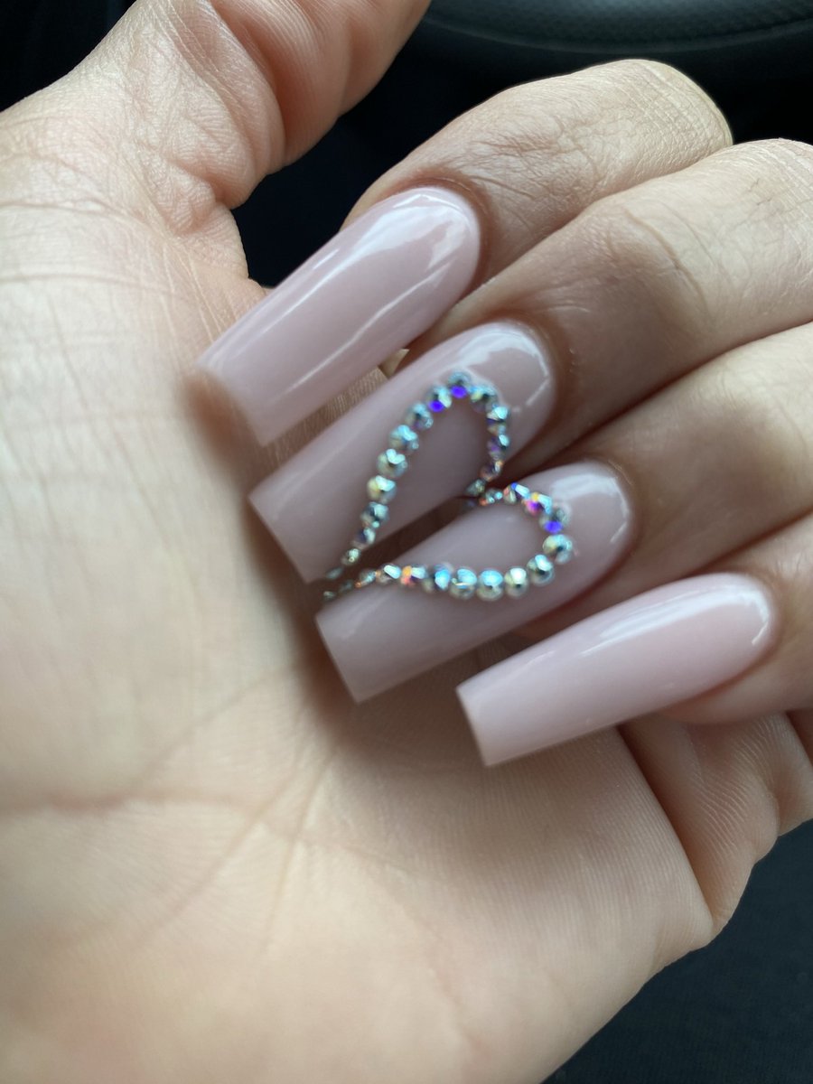 TheFirmxImage's tweet photo. What is your biggest beauty expense? #waxing #hair #nails #skincare #lashes https://t.co/QULryvIUPZ