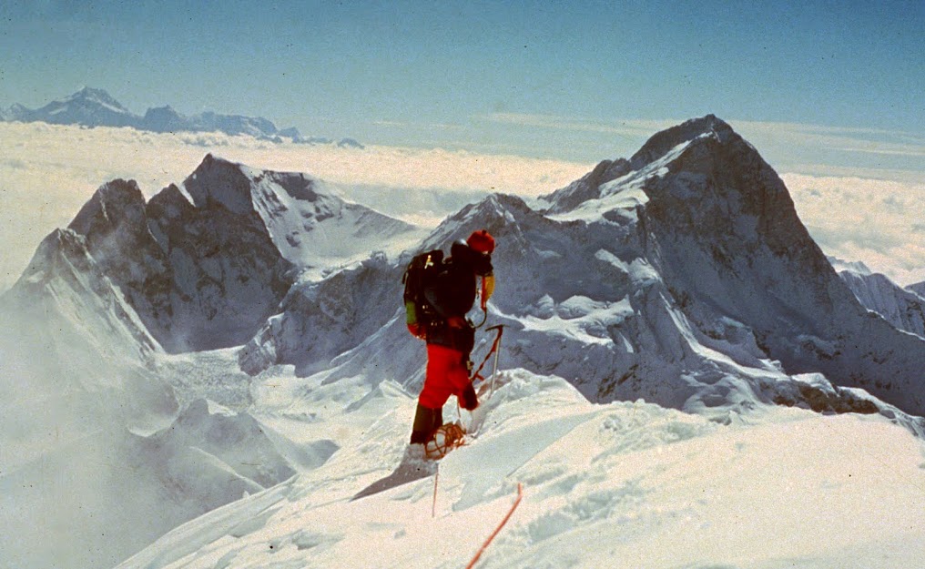 Checkout some photos from the second US expedition to Mt. Everest, 1976. At that time only 2 teams a year were allowed from Nepal side, one in the spring and one in fall, and entire countries were waiting up 10 years for a permit. How times have changed! buff.ly/3iy3Nlg