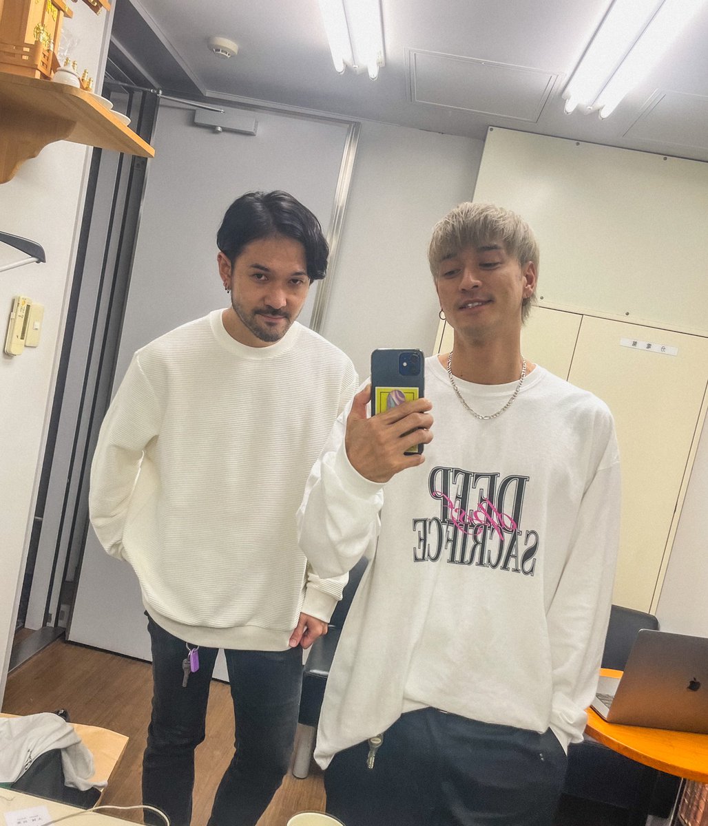 JPMEmusic's tweet photo. 昨日は足もとの悪い中、
お越し頂いた皆様ありがとうございました✨
また会う日まで✌️
JPME

#JPME #TheCoverStory https://t.co/GbxH4Vh6HQ