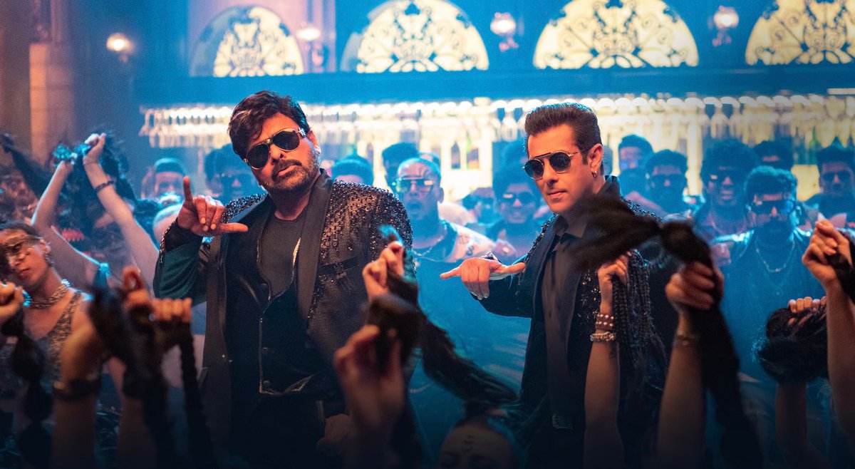 rameshlaus's tweet photo. #GodFather breaks the North India film markets and rakes in 2.25 crores which makes it one of the top 5 pan India film openers of the year!  World wide, #GodFather has earned 38 crs. The phenomenal mass appeal of @KChiruTweets garu and @BeingSalmanKhan has surely done wonders https://t.co/rNQkNs2K5v