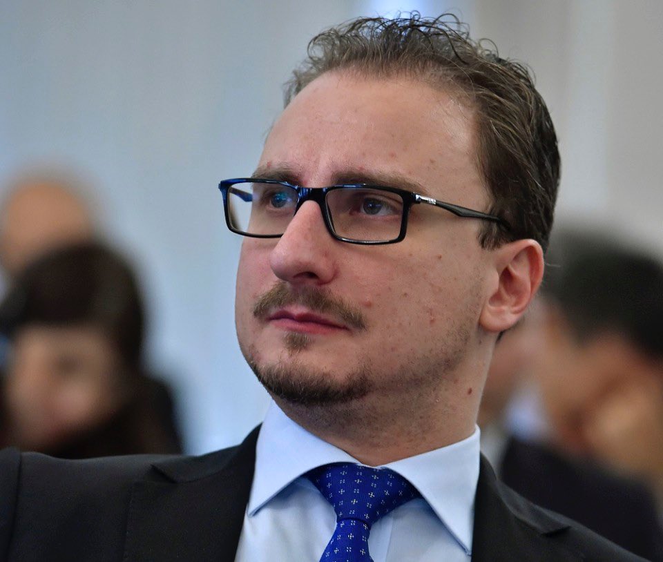 Il nostro socio <a href="/MeleStefano/">Stefano Mele</a> è tra i 16 componenti del nuovo Comitato “Etico-Giuridico” dei <a href="/_Carabinieri_/">Arma dei Carabinieri</a> organo collegiale composto a titolo onorifico da personalità di alto profilo del mondo accademico e della magistratura. 

Complimenti 👏🏻

bit.ly/3rAki6o