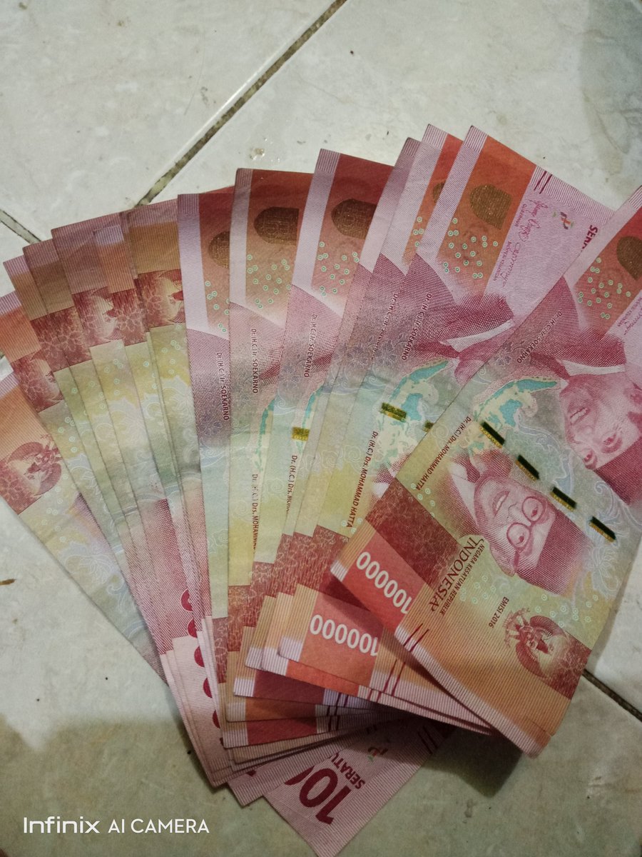 bustomi_toni's tweet photo. Untungnya kecil gapapa. Yang penting lancar dan laris manis. https://t.co/2CQmZQe9gl