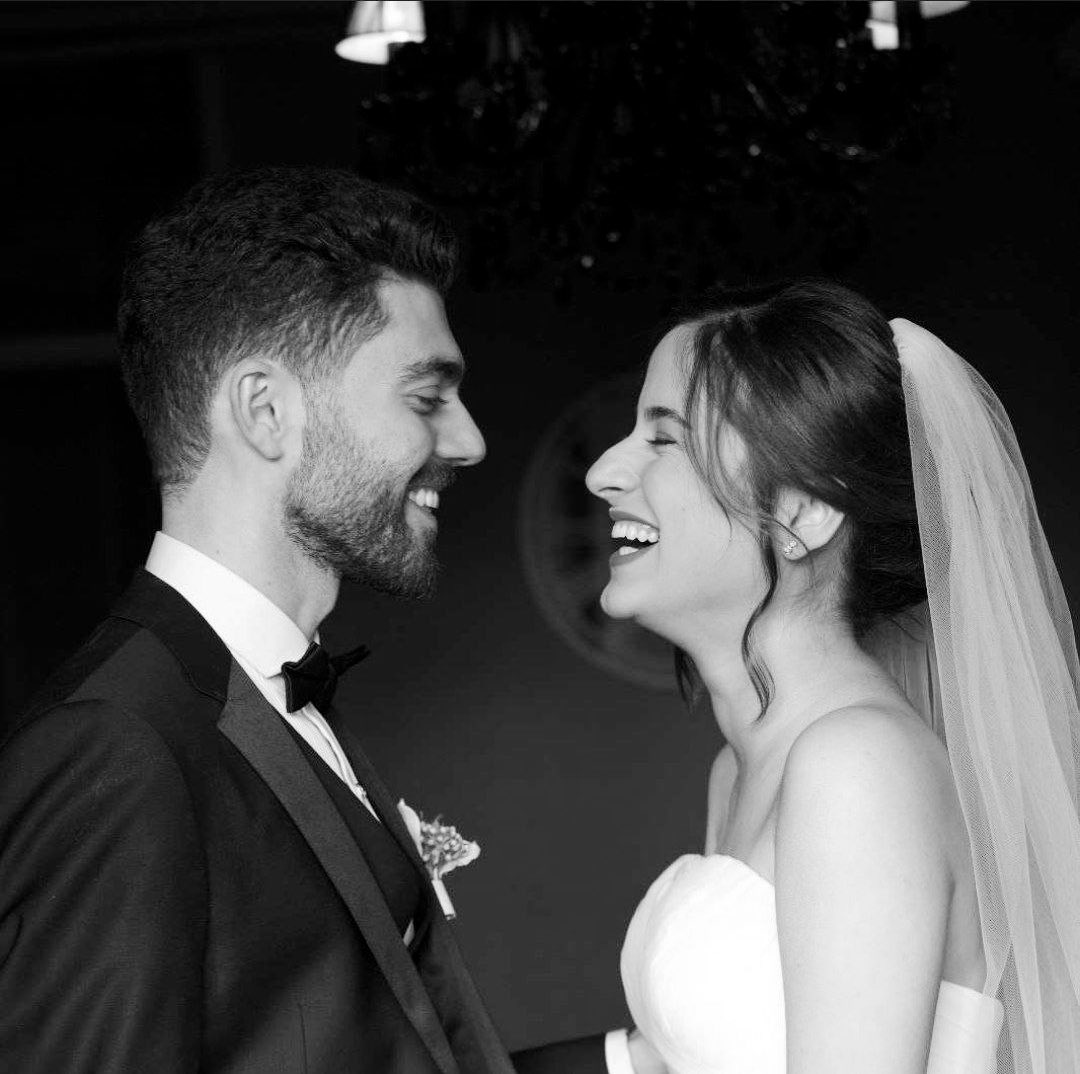 _amir7_'s tweet photo. براي نبودنِ 
با هم بودنا...🕯️🖤 https://t.co/dd1Lx54JAq