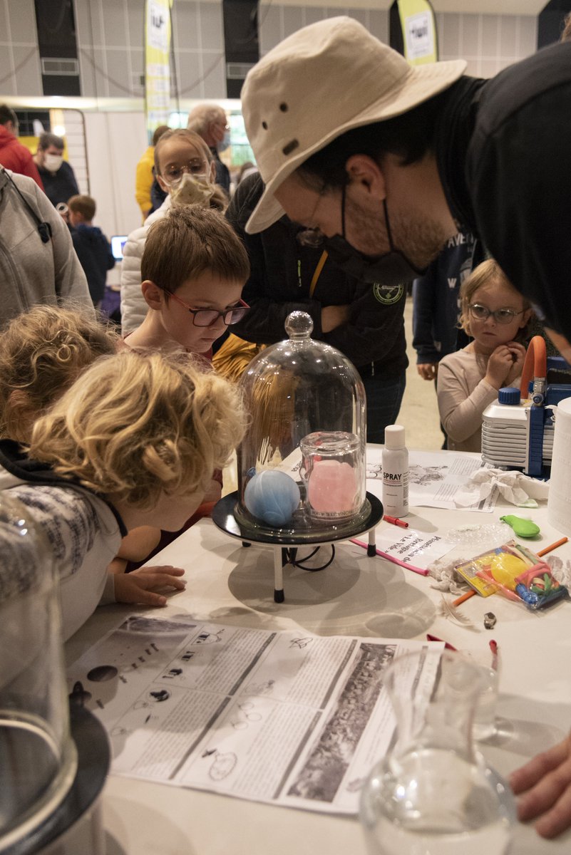 [FÊTE DE LA SCIENCE] #FDS2022 
Ce wk venez à la rencontre des chercheurs, médiateurs et bénévoles qui font vivre la #science avec des expériences amusantes, des conférences, des projections et bien plus encore ! 🤩 Programme complet sur <a href="/AggloLTC/">Agglo_LannionTregor</a> 👉lannion-tregor.com/fileadmin/user…