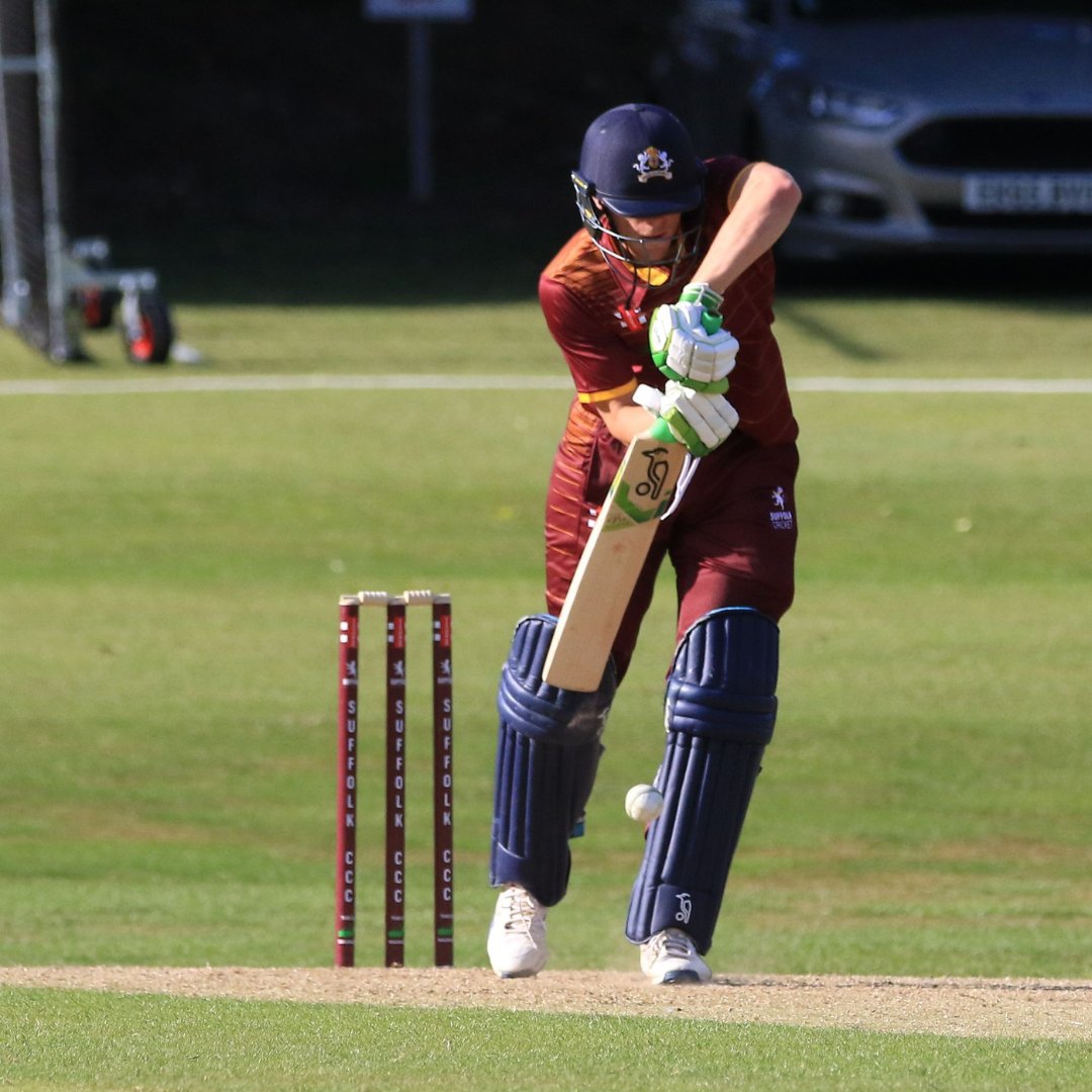 Hard hitting @suffolk_ccc batsman, <a href="/1Claydon/">Ben Claydon</a> played some scintillating white ball innings in #NCCA this year, scoring 2 x 100's in under 60 balls across the T20 and 50 over formats. This will be Ben's first appearance in @europeancricket

See full squad. bit.ly/ECC22-player-p…