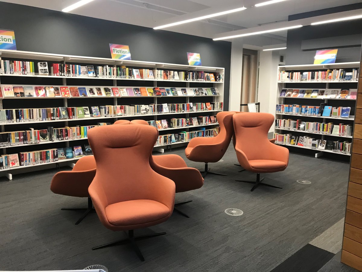 LancasterUniLib's tweet photo. Our student library ambassadors will be happy to give you a tour of our wonderful library. ⬇🌳
Drop by between 1pm - 5pm today or 11am - 5pm Friday 7th
#HelloLancaster
#LancasterUni https://t.co/ex5rktP7M6